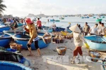 Cảnh giác với những lời sáo rỗng, mị dân, xuyên tạc sự thật