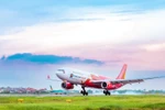 Vietjet yêu chiều, vé giảm đến 77%, hè thật phiêu!