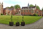 Điều các bạn trẻ muốn học đại học ở nước ngoài nên biết