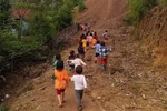 Cô giáo trẻ và hành trình 10 năm “cõng chữ” lên non