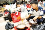 Học cả chục môn, nhưng có hơn gì thầy bói xem voi!