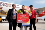 Vietjet cùng Khánh Hòa chào đón vị khách thứ 10 triệu của năm 2019 ​