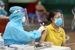 Tiêm vaccine COVID-19 cho tất cả trường hợp từ 18 tuổi trở lên