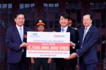 Sovico và HDBank trao tặng kinh phí xây dựng 100 nhà tình nghĩa cho Điện Biên