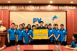 PVcomBank trao tặng 400 triệu đồng hỗ trợ sinh viên khó khăn mùa dịch