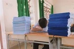 Đề cương, nỗi ám ảnh của cả… phụ huynh!