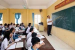 Giáo sư dạy phổ thông – đổi mới tư duy hay làm màu?