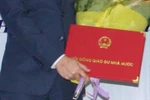 Điều chỉnh quy định, hàng loạt GS, PGS sắp phải nghỉ hưu sớm?