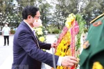 Thủ tướng Phạm Minh Chính dâng hương tưởng niệm các liệt sỹ Gạc Ma