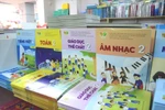 Nên hay không nên có một bộ sách giáo khoa do Bộ GDĐT biên soạn?