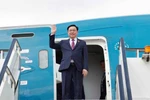 Chủ tịch Quốc hội đến London, bắt đầu thăm chính thức Vương quốc Anh