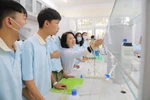 Có GV được cử đi học nước ngoài, học xong về nước thì bị dôi dư vì trường ít SV
