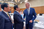 Thủ tướng gặp Tổng thống Hoa Kỳ Joe Biden tại Hội nghị G7 mở rộng