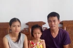 Cô bé tật nguyền dùng chân viết chữ, ước mơ được làm cô giáo