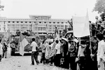 Ngày 30/4 nói chuyện nghịch lý "chim khách và quạ"