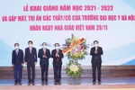 Chủ tịch Quốc hội Vương Đình Huệ thăm và chúc mừng Trường Đại học Y Hà Nội