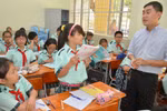 Không nên dạy tiếng Anh kiểu hồn nhiên kèm cuồng nhiệt
