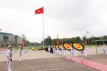 Lãnh đạo Đảng, Nhà nước đặt vòng hoa, vào Lăng viếng Chủ tịch Hồ Chí Minh