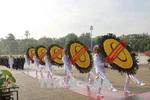 Lãnh đạo Đảng, Nhà nước vào Lăng viếng Bác