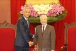 Tổng Bí thư Nguyễn Phú Trọng tiếp Bí thư Trung ương Đảng Nhân dân Cách mạng Lào
