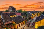 Cú “chạm” làm nóng thị trường du lịch: “Kích cầu - Giảm sâu” đến 40% 