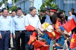 Tổng Bí thư, Chủ tịch nước thăm, làm việc tại huyện đảo Cồn Cỏ