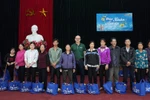 Chương trình "Mùa xuân ấm áp" trao quà Tết đến các gia đình khó khăn