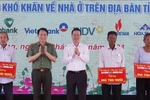 Chủ tịch nước dự tổng kết vận động xây 1200 căn nhà cho người nghèo ở Sóc Trăng