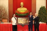 Tổng Bí thư gặp mặt các đại biểu về dự Đại hội VI Hội Người cao tuổi Việt Nam