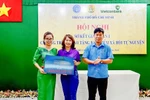 Vietcombank TPHCM ủng hộ 2,2 tỷ đồng hỗ trợ đoàn viên khó khăn tham gia BHYT