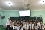 Thầy Tưởng như người bạn, người anh, người cha của học trò