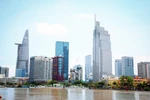 Họ đang làm những việc có tội lớn với cha ông và lịch sử