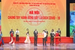 HDBank trao tặng 20 tỷ đồng cho Quỹ vắc-xin của Thành phố Hà Nội