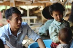 Theo chân thầy giáo trẻ vào bản "bắt trò"