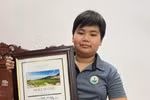Cậu bé mê toán, thích chơi golf và giao tiếp với người nước ngoài