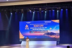 Cô giáo trẻ đầy tài năng và rất duyên dáng