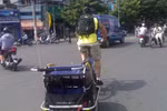 Muôn kiểu quá tải, 'quá liều' và thiếu ý thức giao thông VN (P22)