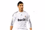 Ronaldo thua Messi: Chưa phải là tận thế, cuộc sống vẫn tiếp diễn!