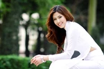 Ngẩn ngơ vì Hoa hậu Biển tinh khôi tà áo dài trắng