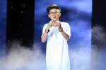 X - Factor: Thí sinh dính nghi án yêu đồng giới bị loại gây tranh cãi