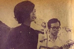 Khánh Ly - Trịnh Công Sơn và cái choàng ôm có nhau thật sự
