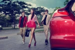 Đại thiếu gia Hà thành đi Lexus tán tỉnh siêu mẫu Hà Anh
