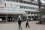 Nghi vấn bác sĩ pha máu bán: Đình chỉ Trưởng khoa Xét nghiệm