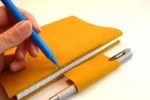 Đừng đánh bóng bản thân trong bài luận