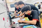 Nhiều trường giảm học phí, vô vàn học bổng cho SV học ngành công nghệ, kỹ thuật