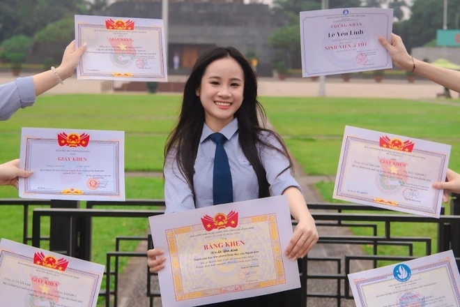 Từ hướng nội, nhút nhát đến danh hiệu “Sao Tháng Giêng 2025” của nữ sinh HV Ngoại giao