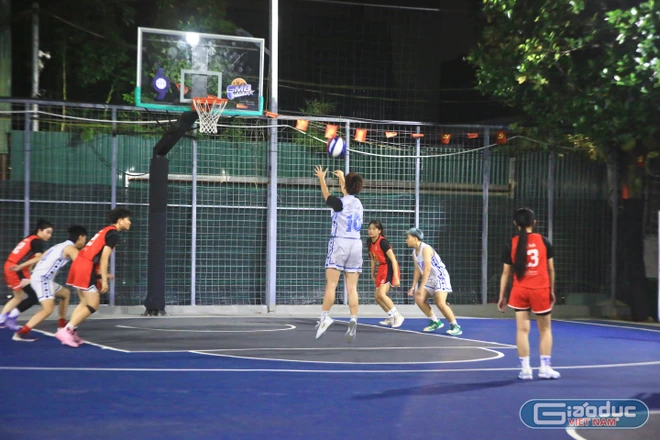 U18 nữ THPT Tây Hồ lật ngược tình thế, giành chiến thắng 21-19 trước THPT Yên Hoà