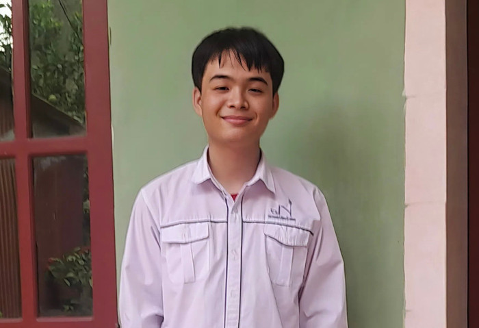 Em Nguyễn Quang Minh đam mê công nghệ thông tin, muốn đăng ký vào ngành Công nghệ thông tin hoặc Trí tuệ nhân tạo tại Đại học Bách khoa Hà Nội. Ảnh: NVCC snapedit-1752652518560.jpg