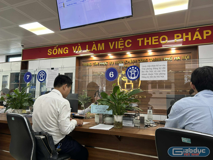 Doanh nghiệp, người dân được giải quyết các thủ tục nhanh chóng, thuận tiện hơn. gdvn-cds4.jpg