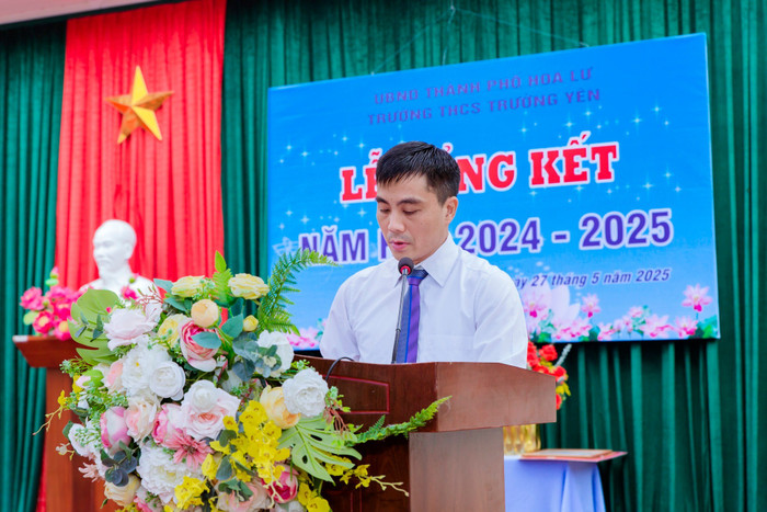 Thầy Trần Quyết Thắng - Hiệu trưởng Trường Trung học cơ sở Trường Yên (Thành phố Hoa Lư, tỉnh Ninh Bình). 495224688-1138658918066728-940969667530496301-n.jpg